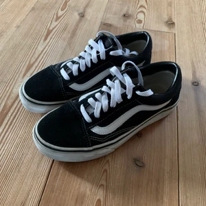 Old school Vans  - Skick: 7/10 Storlek: 36