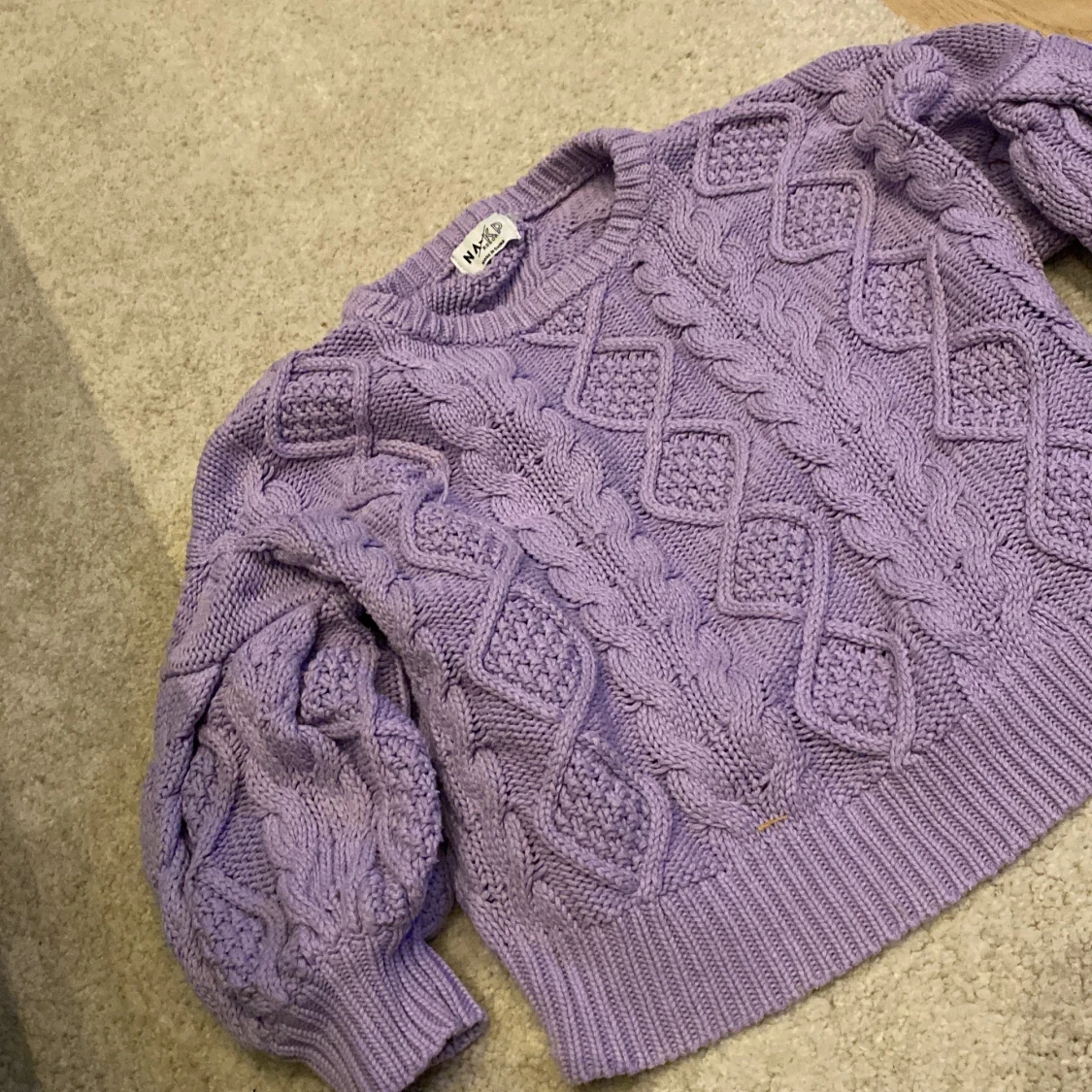 Superfin lila stickad tröja, storlek - S - 90