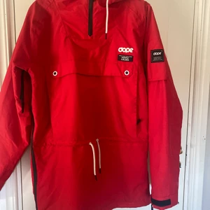 Dope jacka  - Säljer min storebrorsas dope jacka, st M i unisex. Använd 1 säsong men som ny ( köparen står för frakten)😇