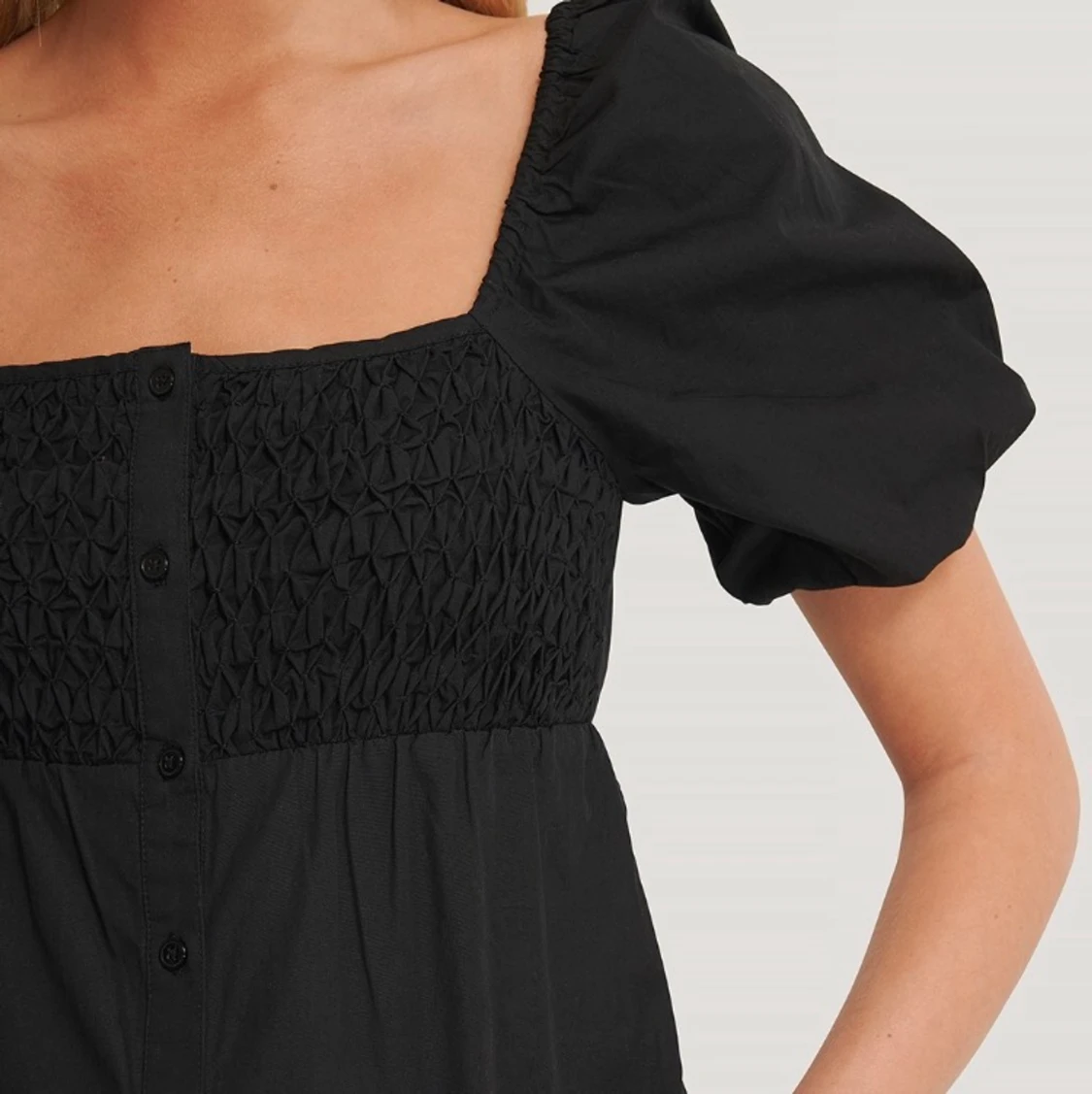 Svart topp från AFJ x NA-KD - 91