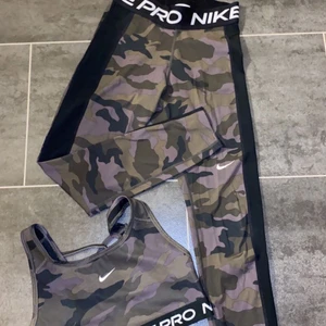 nike träningsset  - användt max 5ggr, strl s i båda. säljer då är för litet för mig. köpes ihop. buda ❤️‍🔥❤️‍🔥