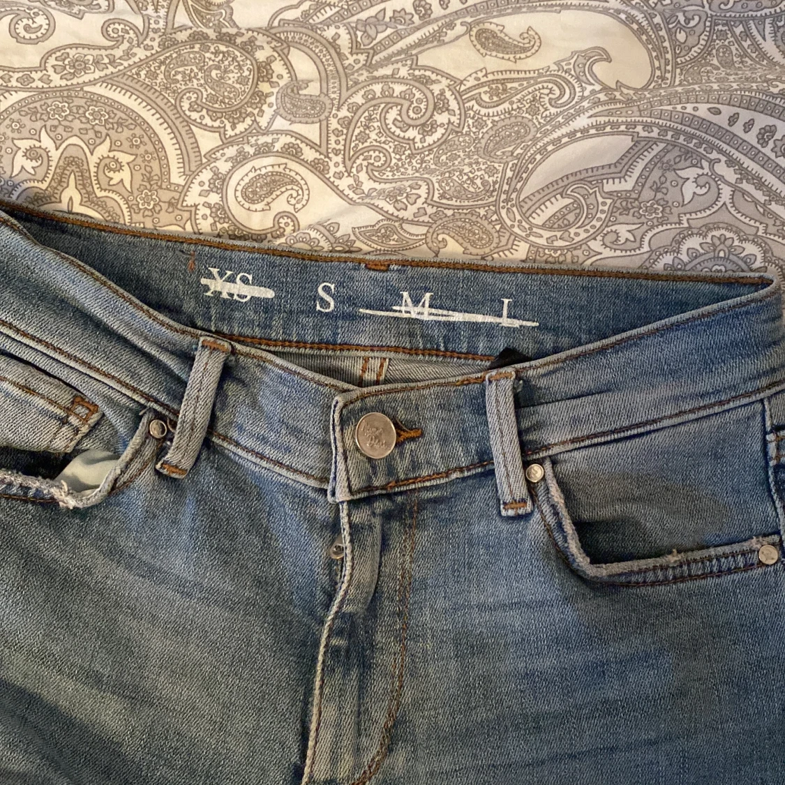 Jeans Storlek S💗 - 91