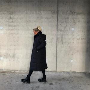 Snygg svart lång jacka  - Superfin jacka från Svea Svea 🖤 fint skick 