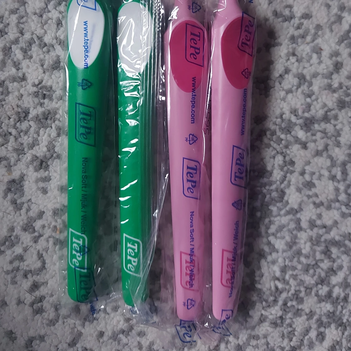 Helt nya tandborstar  - 90