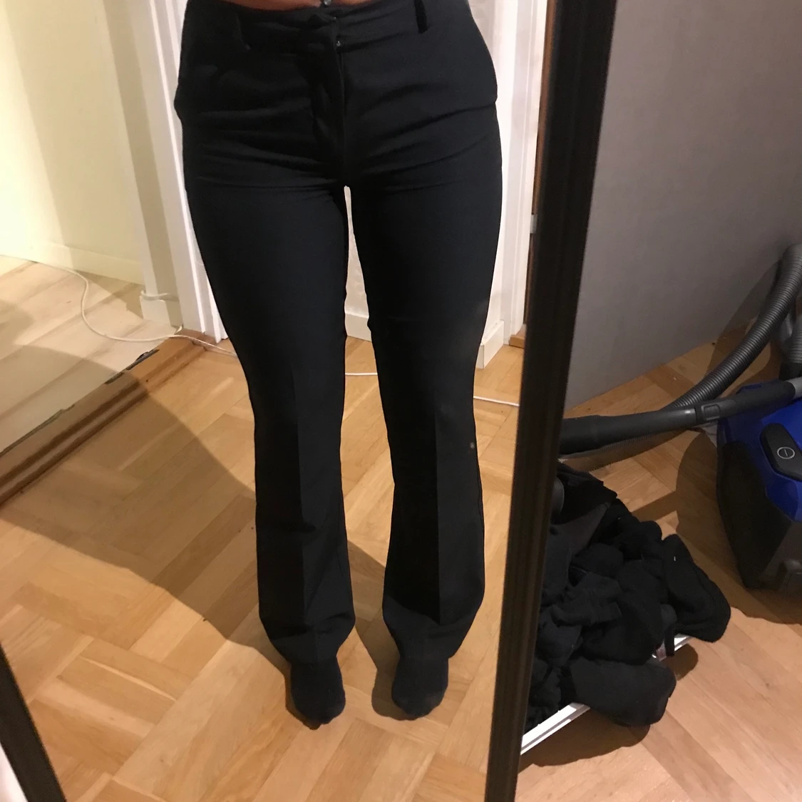 Kostymbyxor strl 36, 200kr