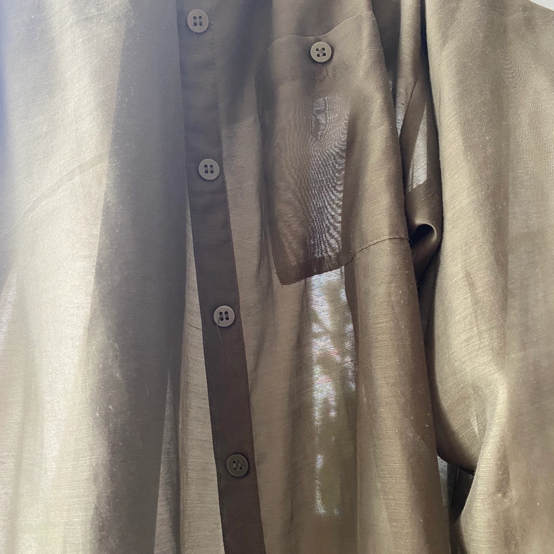 Tunn, grön skjorta 💚 - 91