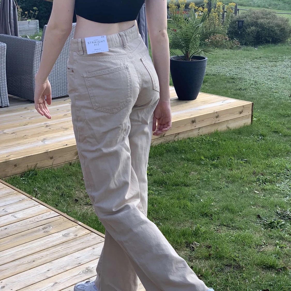 Beigea raka/vida jeans  - 90