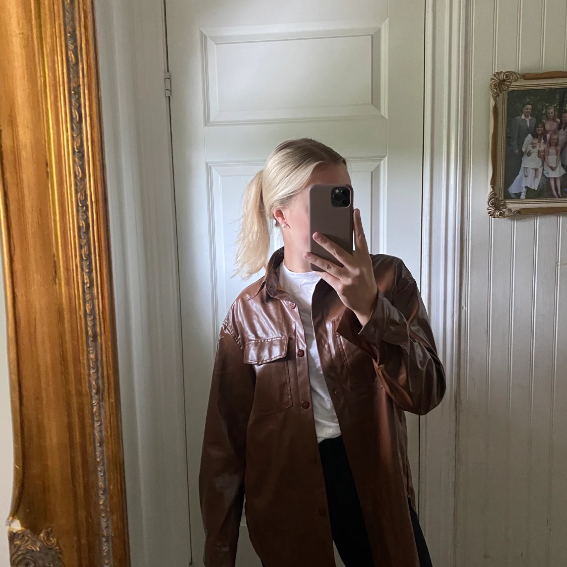 Tunn brun skinnjacka  - 91