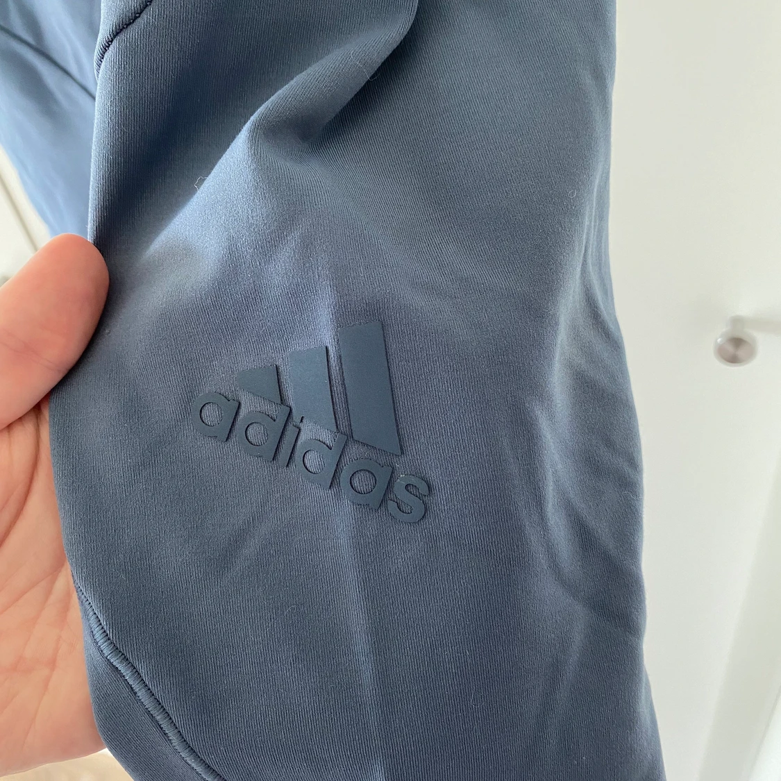 Adidas träningstights strl L - 90