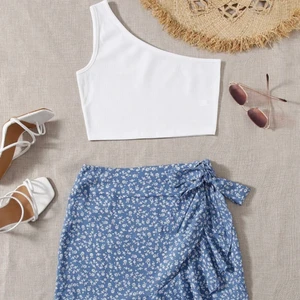 Sommar sett - Säljer en sett ifrån SHEIN med kjol och ett linne 