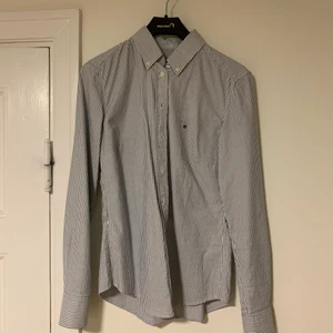 GANT skjorta - Skjorta från GANT i storlek 36.