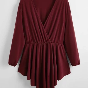 tröja  - Tröjan är från SHEIN tyckte inte om den (använd 1 gång) sen la jag tbx den i påsen lång framåt som ni ser och kort bakom vill inte nu ska tro jag säljer den för en dålig anledning nej det är pågrund jag har sjal och denna klädstil passar inte mig direkt 