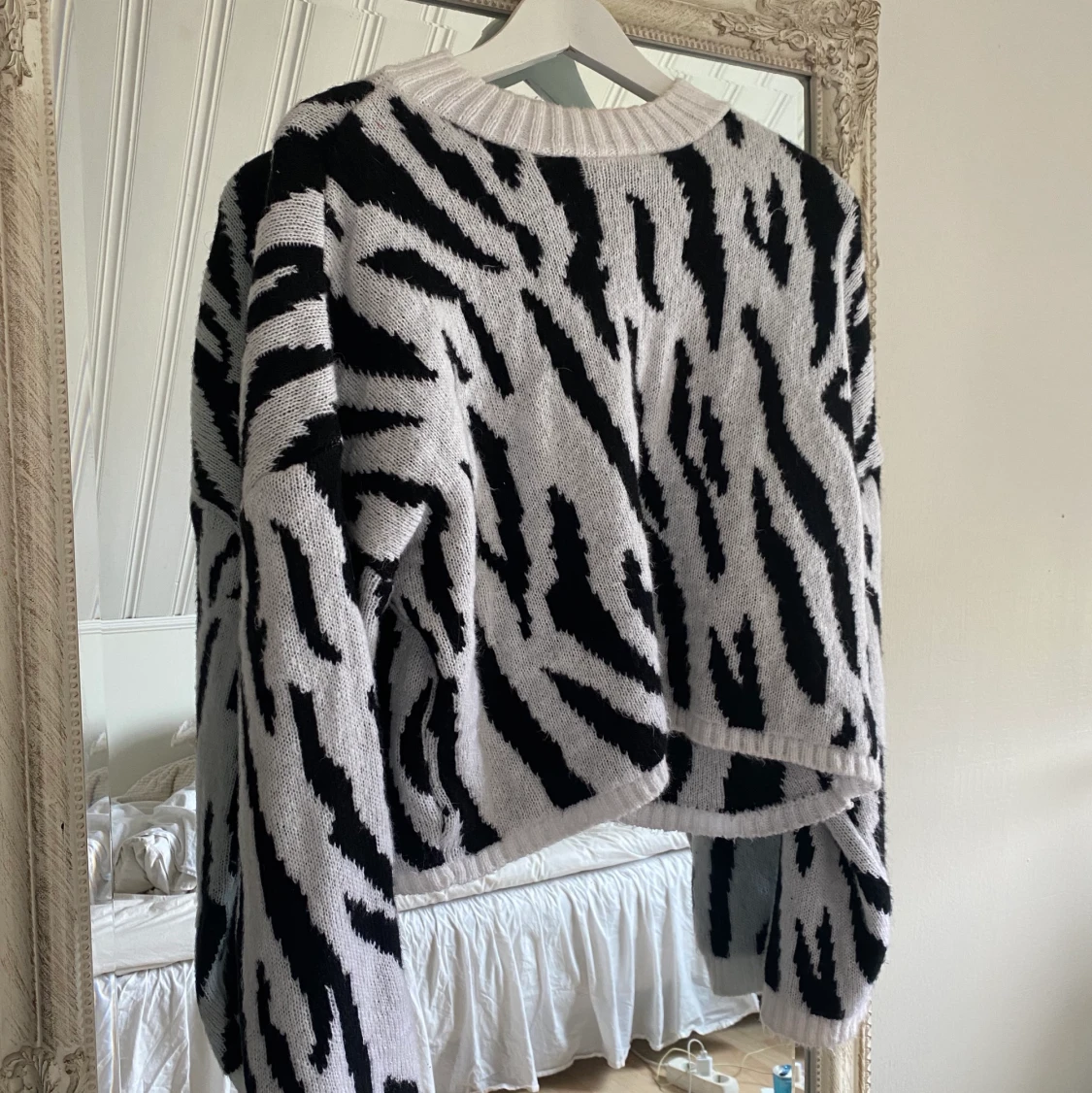 Zebra Stickad Tröja - 90