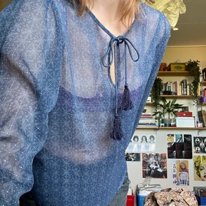 Blus - Söt blå blus💘 frakt tillkommer 