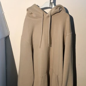 Hoodie  - Beige hoodie från HM strl XS