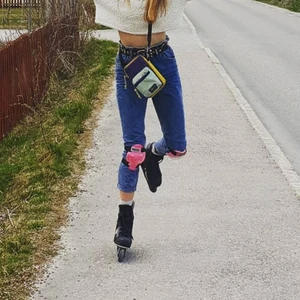 Inlines bauer 40 - Äldre kvalité inlines storlek 40. Säljer även rosa skydd bild 1. Frakt 66 kr. Samfraktar 💕📦