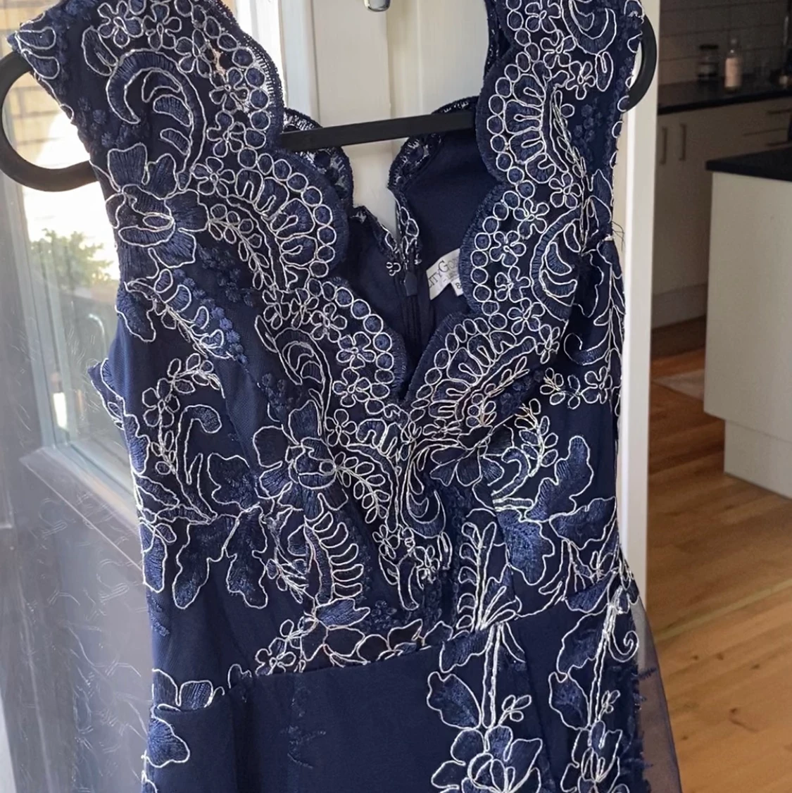 Klänning helt oanvänd  - 90