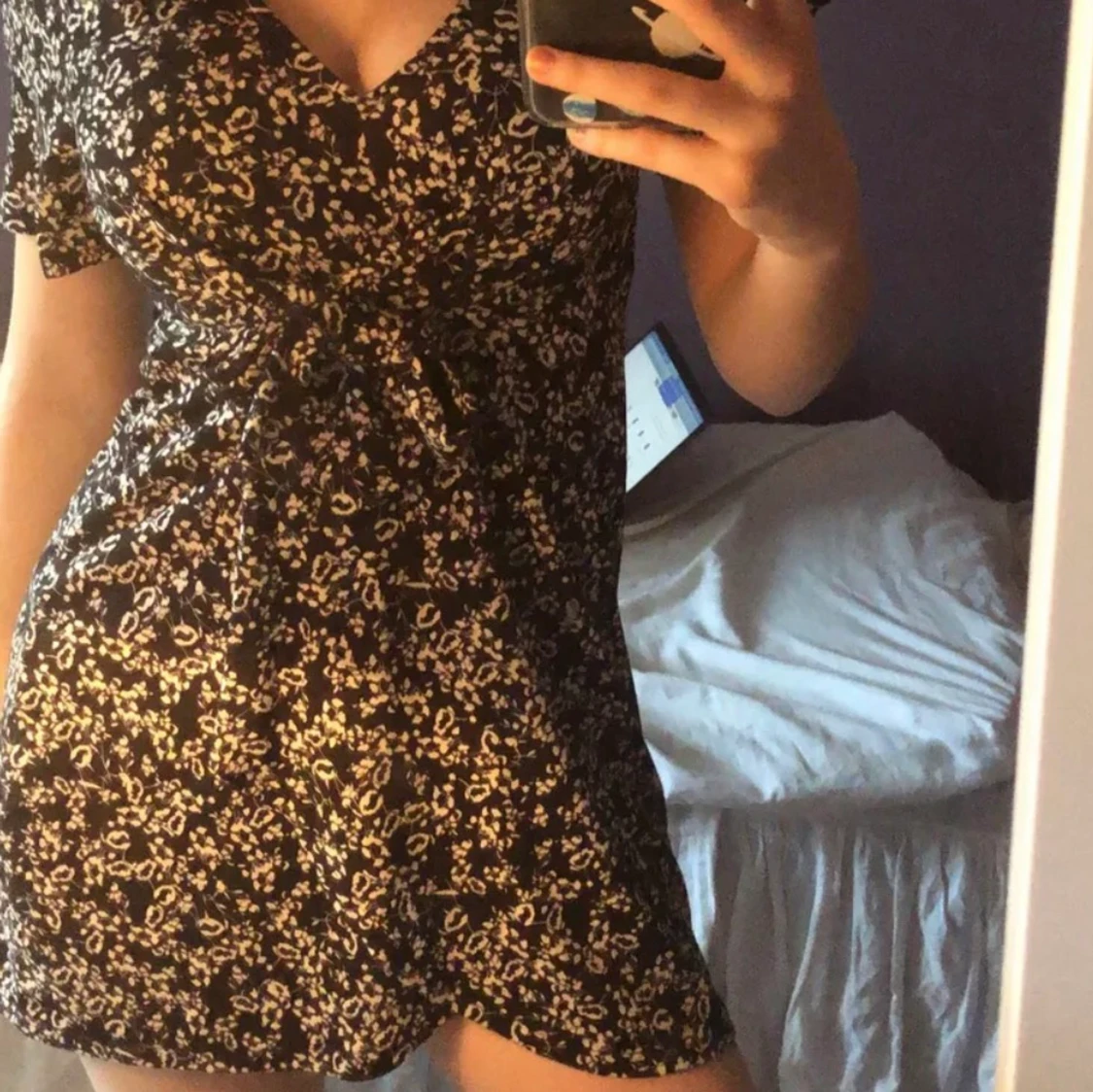 Blommig klänning  - 91