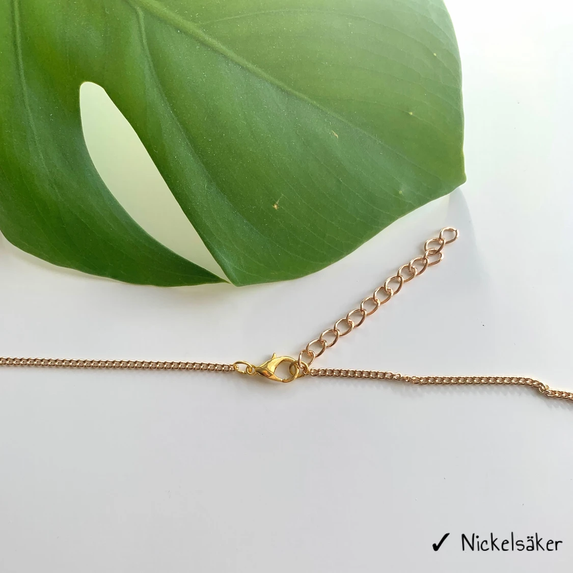 Halsband med monsterablad Ljus guld  - 90