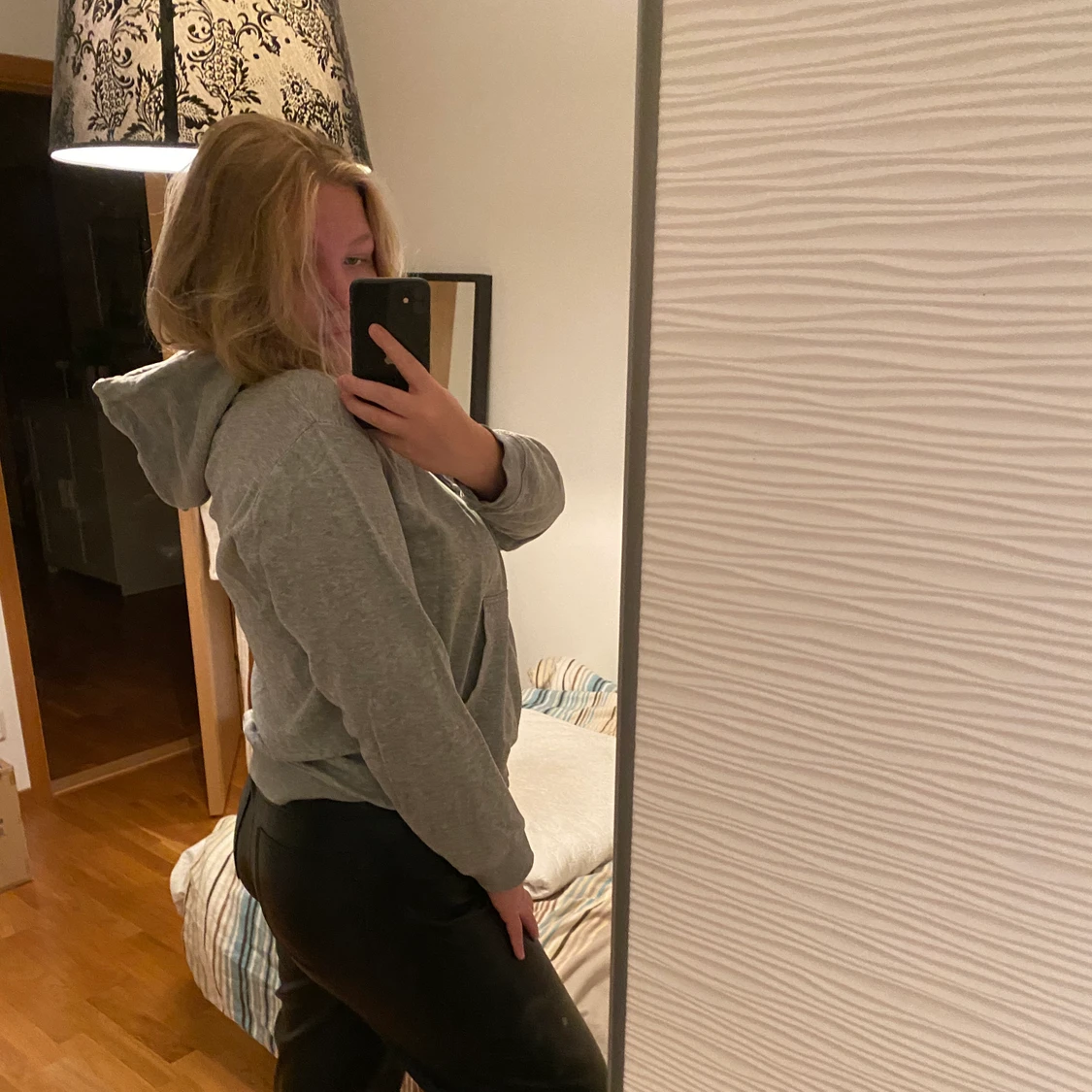 Grå hoodie från H&M🖤 - 90