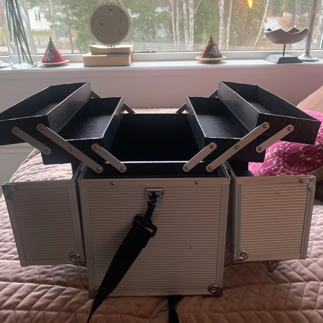 Makeup-artist sminkväska