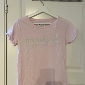 Bondelid tröja - Knappt använd