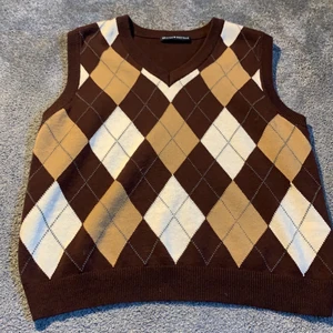 Väst  - Bra material säljer för jag aldrig har använt 