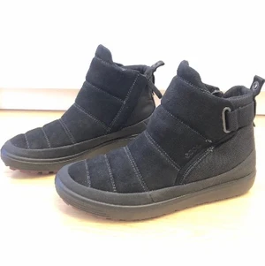 ECCO soft 7 tred W - storlek 40 - Vattenavvisande och isolerade kängor från ECCO Storlek 40 Material: nubuck läder Knappt använda, max 10 gånger