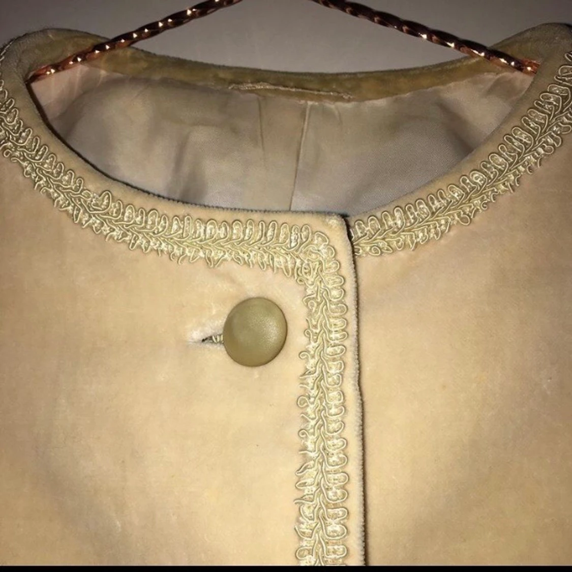 Beige kort sammetsjacka storl 34-36 - 91