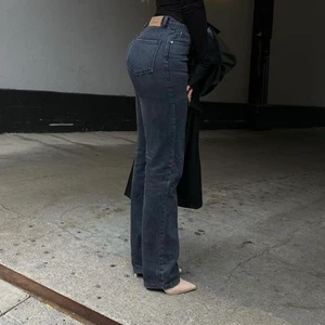 A dsgn jeans, M - Säljer de helt oanvända a dsgn byxorna som inte kommer tillbaks in på lager, storlek M (skulle dock säga att de passar en S också)