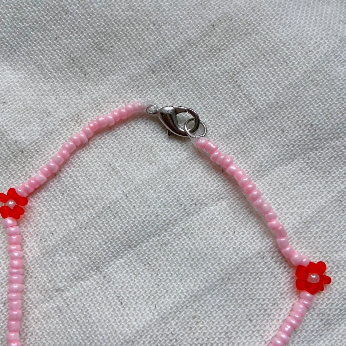 Pärlhalsband ”Begonia” - 90