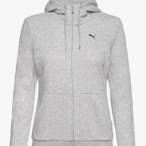 Puma kofta - Säljer denna fina pumakofta, köpte för 500 och säljer den för 200!🤍 