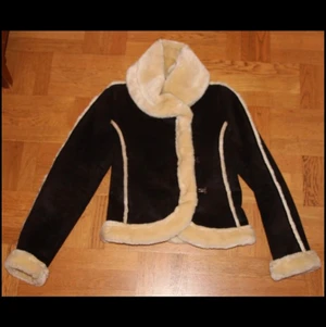 Mocka-jacka - Superfin jacka i fejk-mocka!! Storlek 36❤️