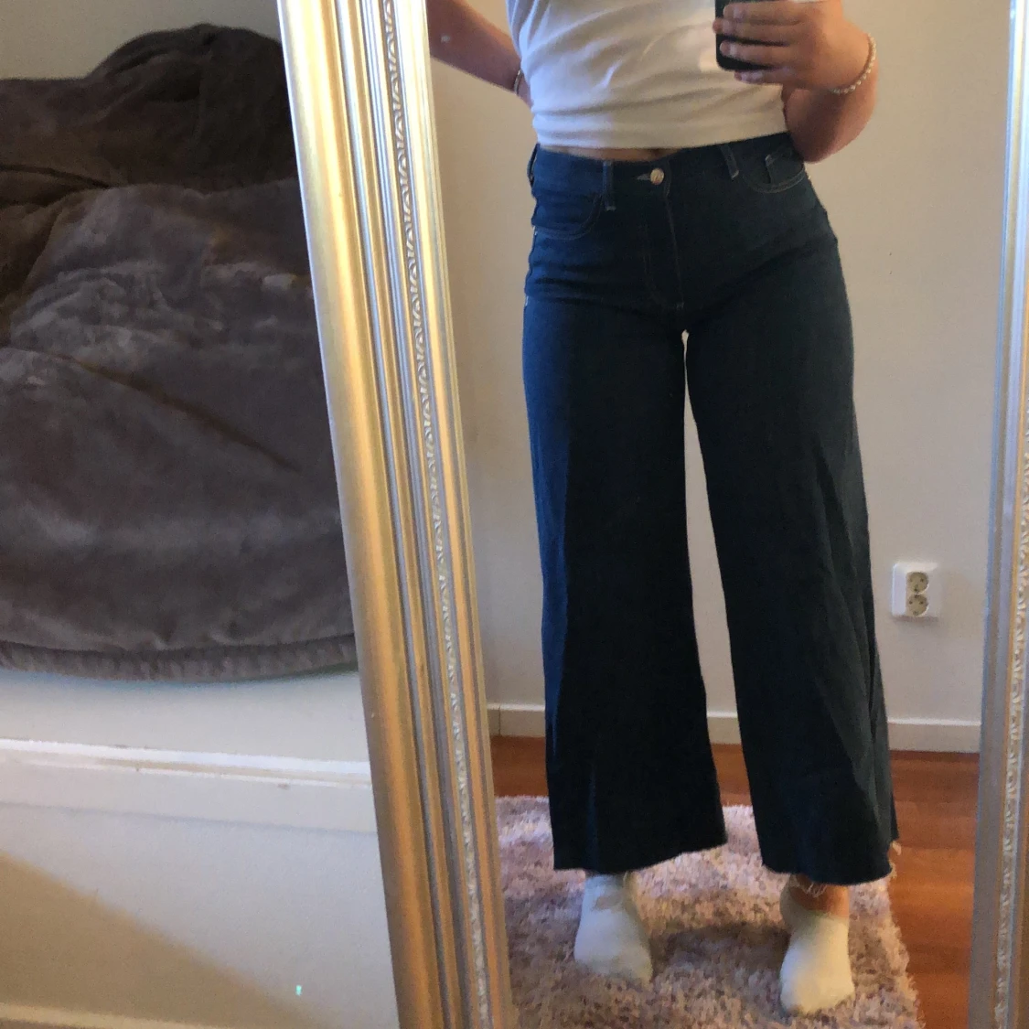 Vida jeans med slits. 