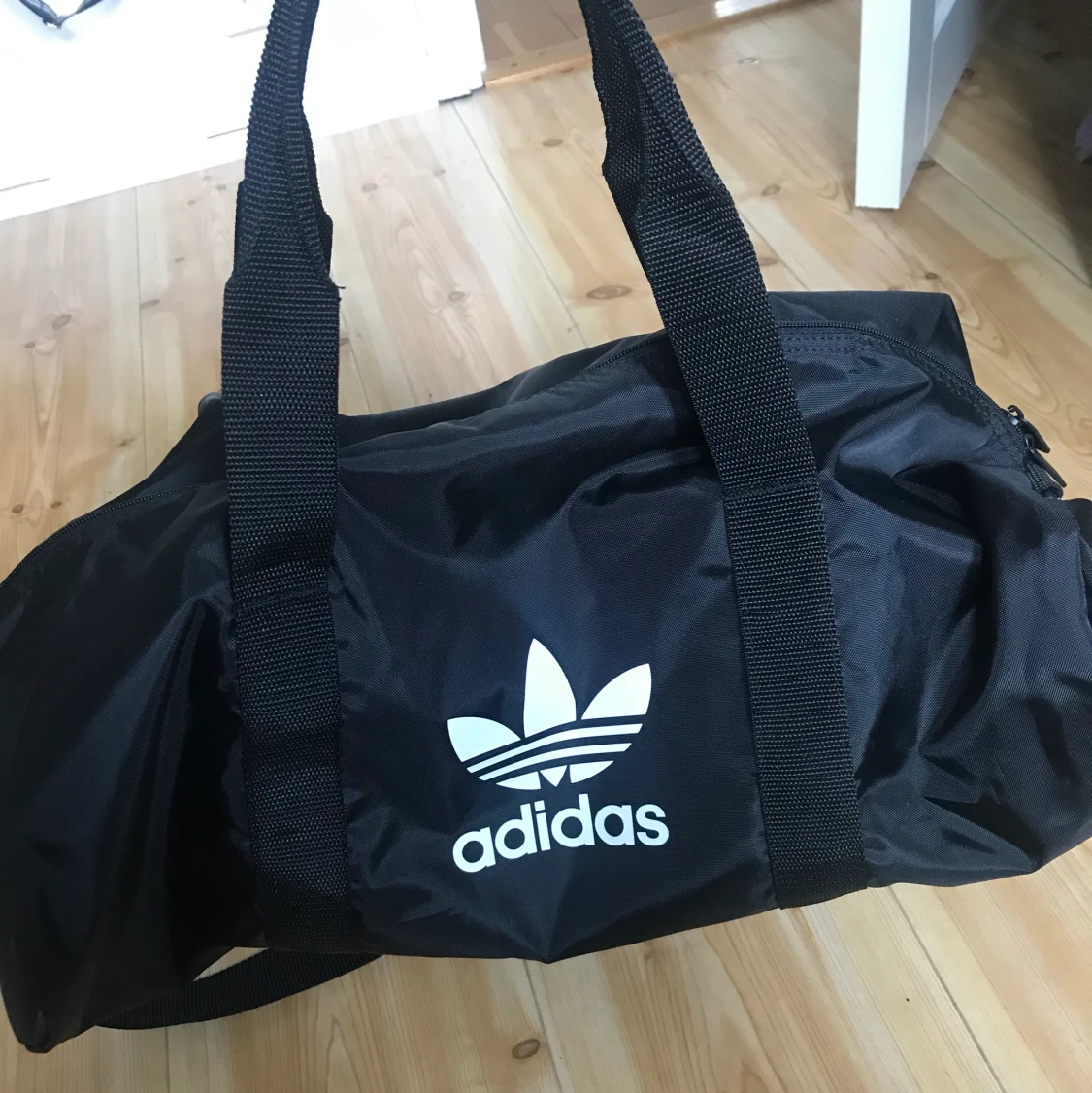 Adidas väska - 91