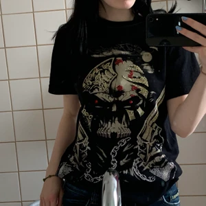 Ed hardy tshirt - Asnice tröja som inte kommer till användning. Sitter perfekt på xs eller s 