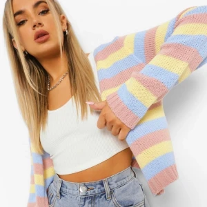 Kofta - Så så fin och ball kofta💛💕💙 i storlek M och helt oanvänd med prislapp kvar💛