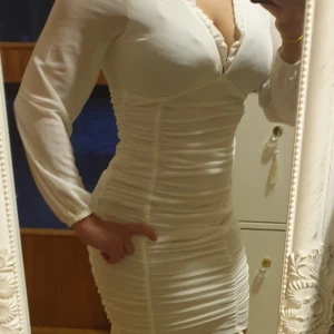 Klänning  - Finns i alla storlekar 