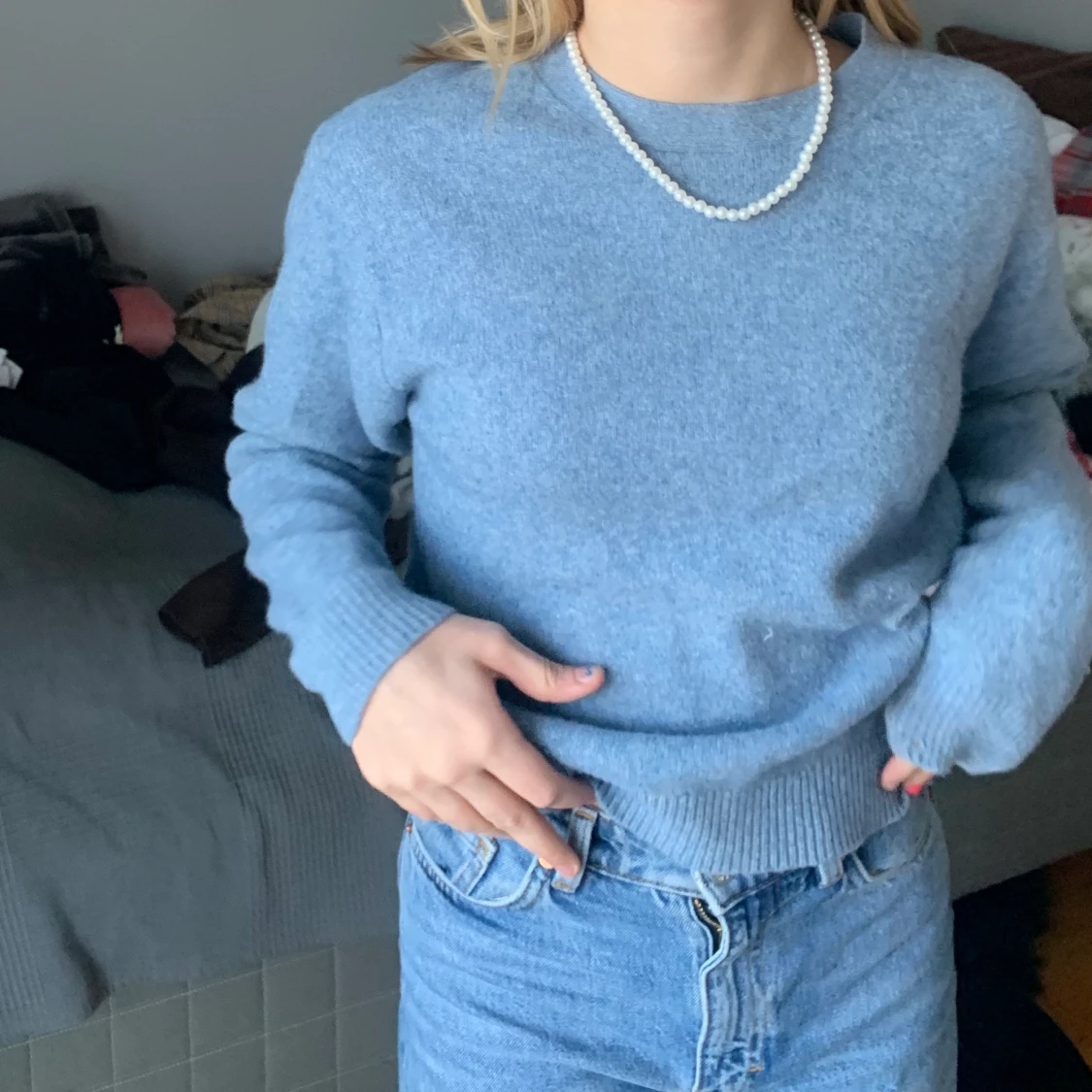 Blå stickad tröja