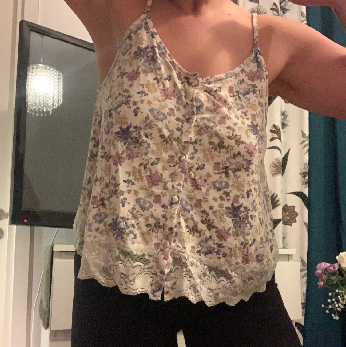 Blommig topp - 91