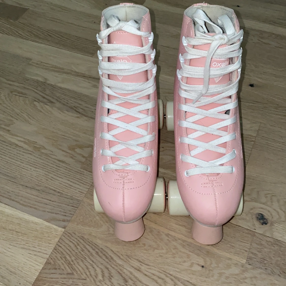 Rosa rullskridskor storlek - 39 - 90
