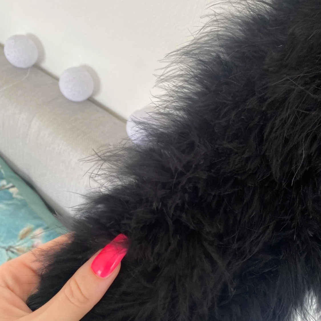 Jacka av äkta strutsfjädrar  - 90