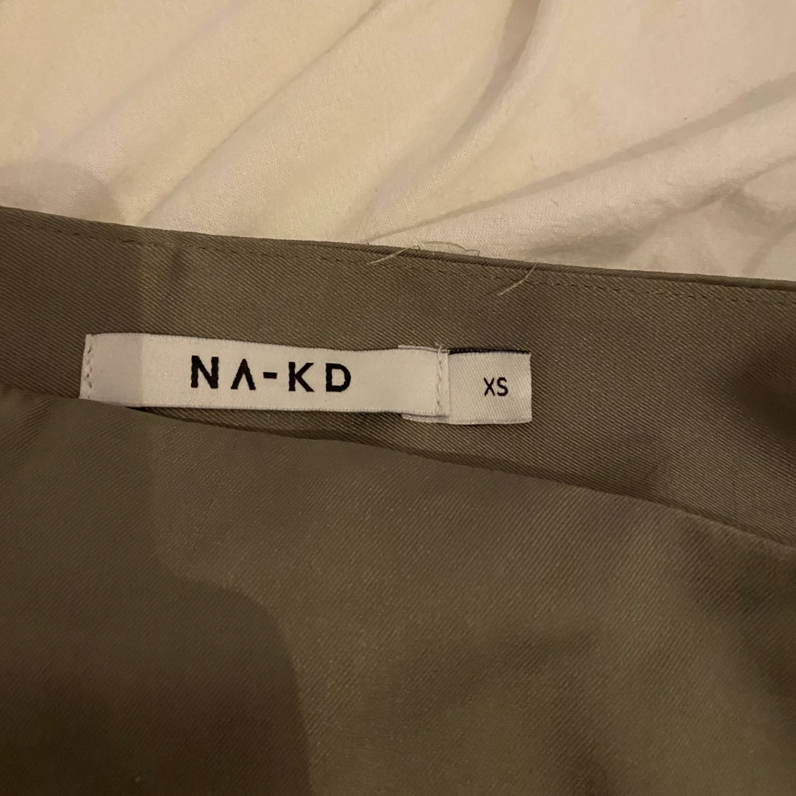 Nakd satin linne  - 91