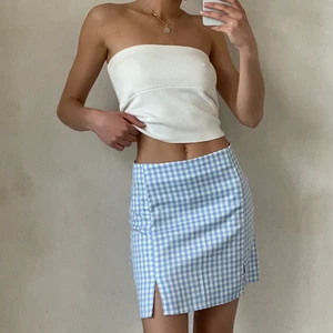 Rutig kjol - Såå söt rutig kjol! Perfekt nu till sommaren🤍 