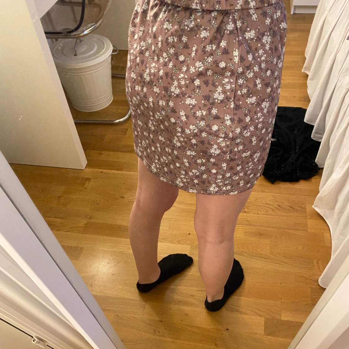 Världens finaste blommiga kjol  - 90