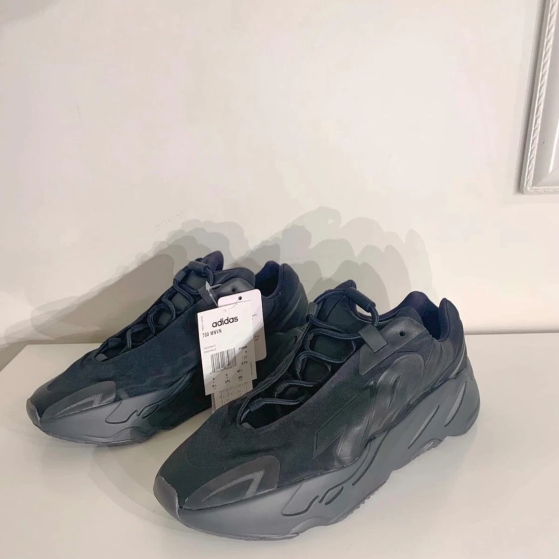 Yeezy boozt 700 MNVN