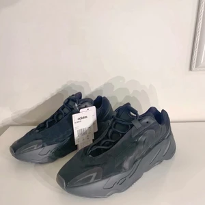 Yeezy boozt 700 MNVN - Helt nya 