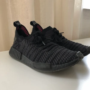 Adidas NMD skor - Adidas skor i storlek 43 och en tredjedel. Skick: 8/10. Originalpris är 1400kr.