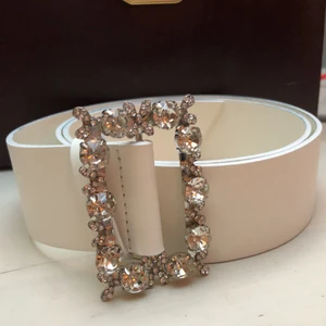 Diamant bälte - As ballt skärp med diamanter på. Aldrig användt