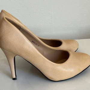 Beiga Nelly skor- NYA - Beiga NLY skor. Aldrig använda 